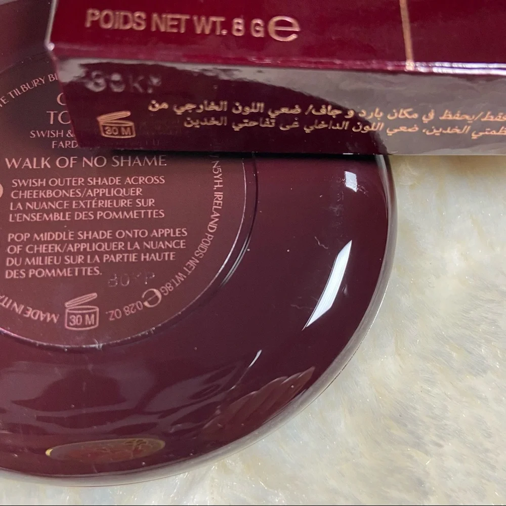 Charlotte Tilbury Cheek to Chic Blush in Walk of No Shame NEW